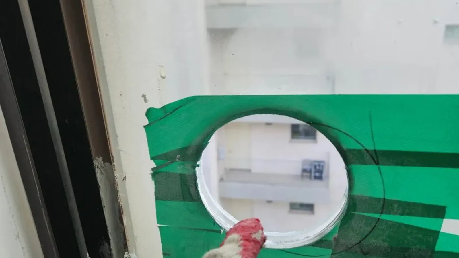 창문환풍기 모터 교체 현장 사진